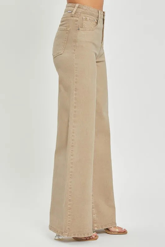 e2613eff-7df8-4aa8-9840-d8e119a3bda4-Max